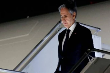 இஸ்ரேலுக்கு அவசர அவசரமாக சென்ற அமெரிக்க வெளியுறவுத் துறை அமைச்சர்!