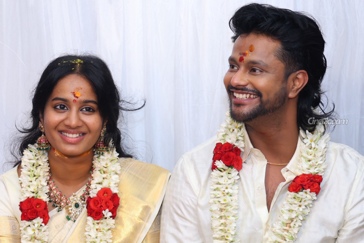 நடிகை பிரிகிடா சகா நிச்சயதார்த்தம் முடிந்தது! புகைப்படங்களுக்கு குவியும் வாழ்த்து | Brigida Saga Engagement Photos