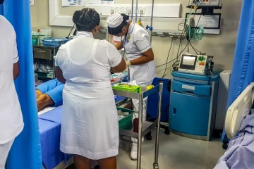 மாணவனின் கன்னத்தில் அறைந்தவர் கைது