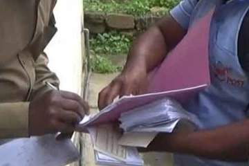 தபால் ஊழியர்கள் இருவரின் சேவைகள் இடை நிறுத்தம்; விசாரணை ஆரம்பம்!