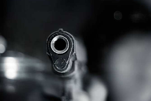 ஒரே குடும்பத்தை சேர்ந்த 9 பேர் சுட்டுக்கொலை | 9 Members Of The Same Family Shot Dead Pakistan