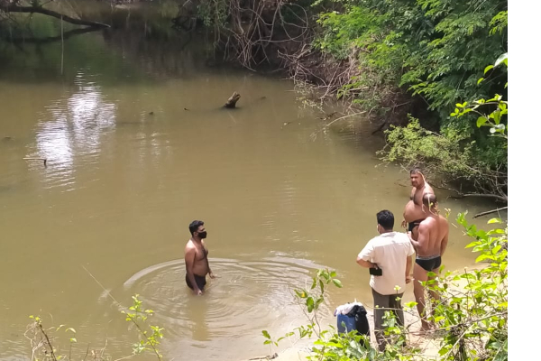 සැකකරුවන් ජයටම මත්පැන් නිෂ්පානයේ ....(PHOTO) | Srilanka Exercise