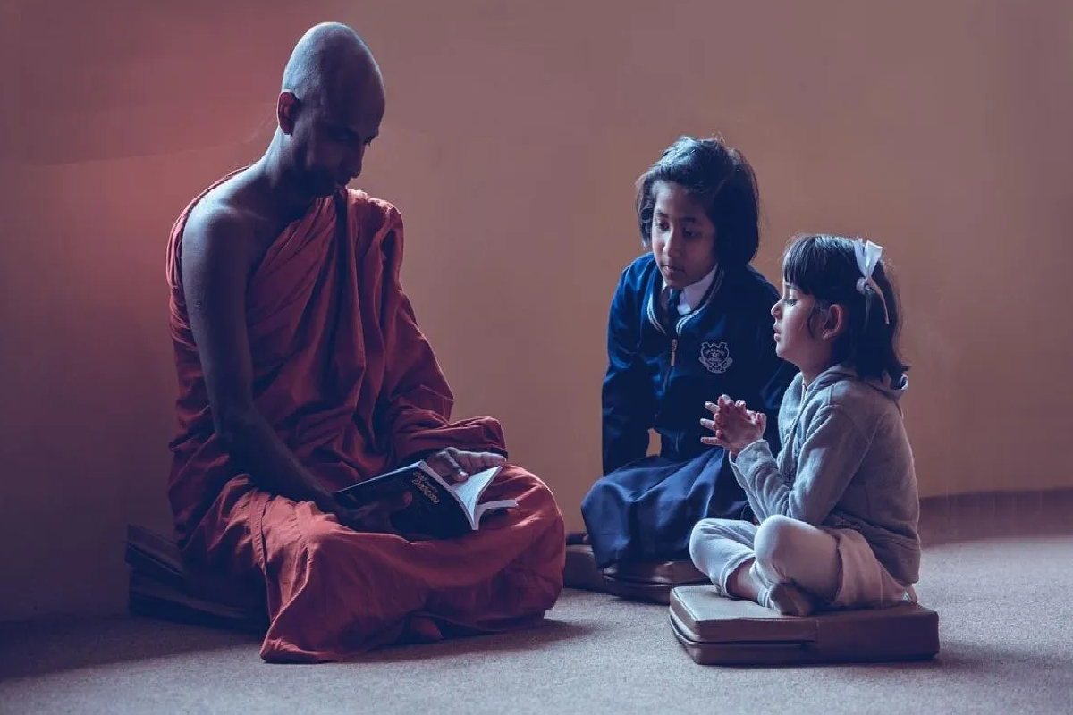 அமாவாசை அன்று பிறந்தவர்களின் ஆளுமை எப்படி இருக்கும் தெரியுமா? | Personality Of People Born The New Moon Amavasya