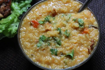 சுண்டி இழுக்கும் சுவையில் மட்டன் கஞ்சி.. எப்படி செய்றாங்க தெரியுமா? ஈஸியான ரெசிபி!