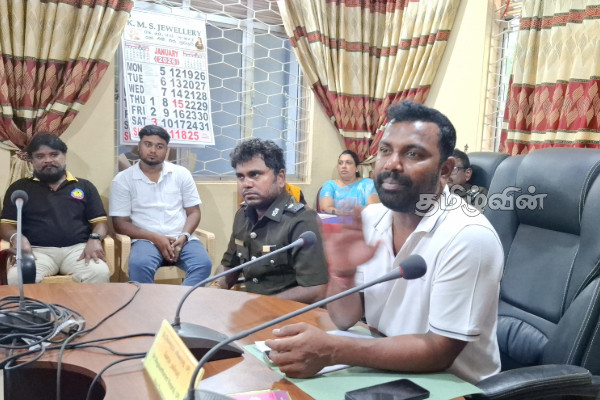 மாணவர்களின் சிகை அலங்காரம் தொடர்பில் பிரதேசசபை தவிசாளர் வினோராஜ் முக்கிய தீர்மானம் | Special Deals With Hair Salon Owners மாணவர்களின் சிகை அலங்காரம் தொடர்பில் பிரதேசசபை தவிசாளர் வினோராஜ் முக்கிய தீர்மானம் | Special Deals With Hair Salon Owners