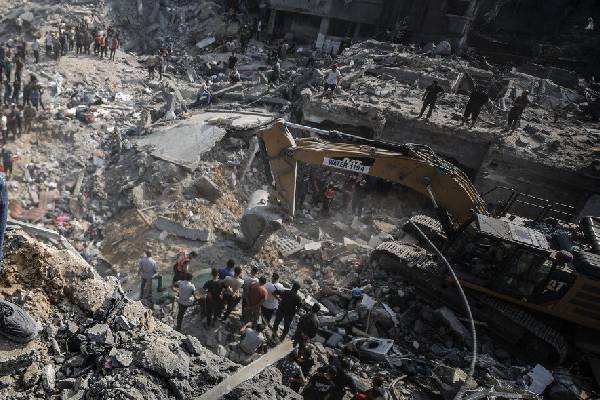 இஸ்ரேலின் தாக்குதலில் 11 பாலஸ்தீனியர்கள் பலி | 11 Palestinians Killed In Israeli Attack இஸ்ரேலின் தாக்குதலில் 11 பாலஸ்தீனியர்கள் பலி | 11 Palestinians Killed In Israeli Attack