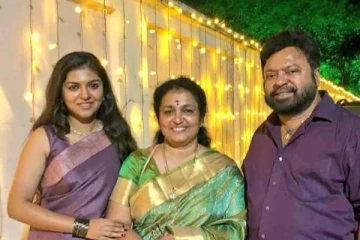 பிரபல டப்பிங் நடிகையின் தந்தை திடீர் மரணம்... சோகத்தில் மூழ்கிய ரசிகர்கள்