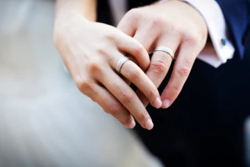 திருமணத்திற்கு தயாரான மணப்பெண்ணுக்கு அதிர்ச்சி கொடுத்த மணமகன்