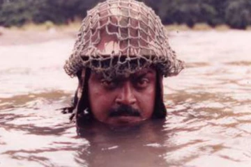 ரீ-ரிலீஸ் ஆன விஜயகாந்தின் கேப்டன் பிரபாகரன்... படம் பார்த்து அழுத பிரேமலதா