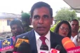 උදේට අත්ඩංගුවට ගන්න ඉන්න ඇති රෑ මෙහෙම දෙයක් වෙයි කියලා පොලීසිය හිතන්නේ නැහැ - ආනන්ද පොලිස්පතිගෙන් විමසන්න කියයි[VIDEO]