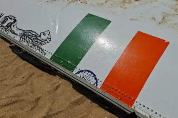 மட்டக்களப்பில் இந்திய தேசியக் கொடி பெறிக்கப்பட்ட மர்மப்பொருள்! | Mysterious Object Was Found In Batticaloa