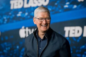 ஆண்டு சம்பளத்தில் ரூ 300 கோடியை இழந்த ஆப்பிள் CEO: காரணம் இது தான்