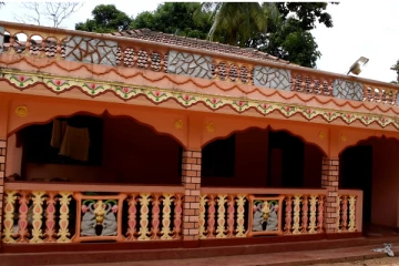 வீட்டு உரிமையாளர் மீது சரமாரி தாக்குதல்: பெருந்தொகை பணம் திருட்டு(Photos)