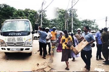 வவுனியாவில் நடைபாதை வியாபார நிலையங்களுக்கு எதிராக மேற்கொள்ளப்பட்ட நடவடிக்கை