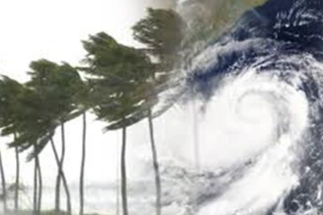 இலங்கையின் வடக்கு - கிழக்கு கரையோர பகுதிகளுக்கு விடுக்கப்பட்டுள்ள சிவப்பு எச்சரிக்கை(Photo)