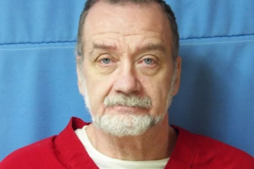 மாணவியை பலாத்காரம் செய்தவருக்கு விஷ ஊசி செலுத்தி மரண தண்டனை நிறைவேற்றம்