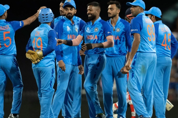 ரோகித் கோலியை நம்பிப் பயனில்லை - உலகக் கோப்பைக்கு புதிய வீரர்கள் தேர்வு செய்ய வேண்டும் | Rohit And Kohli Alone Cannot Win India World Cup