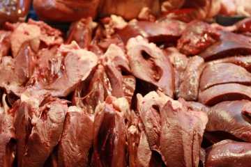 தமிழகத்தில் மாட்டுக்கறிக்கு தடையா? பகீர் கிளப்பிய காவல்துறை!