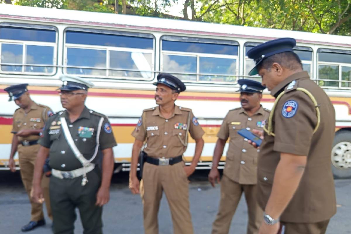 அம்பாறை பிரதான பேருந்து தரிப்பிடத்தில் குழப்பநிலை! மாத்தறை சென்ற பேருந்துக்கு எதிராக போராட்டம் | Ampara Private Bus Strick Issue