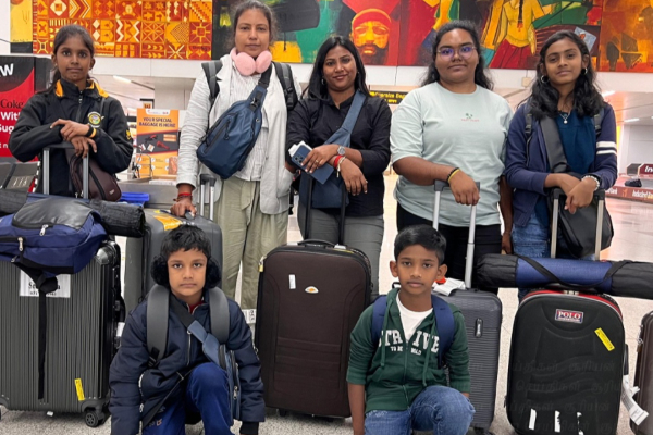 உலக யோகா கிண்ண போட்டியில் பங்குபெற இந்தியா சென்ற இலங்கை குழாம் | Sri Lankan Team Participate In World Yoga Cup