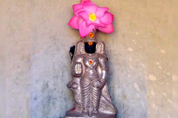 2026: இந்த ஆண்டு எந்த ராசிகளுக்கு ஏழரைச் சனி தொடங்குகிறது? | Which Zodiac Sign Gonna Have Yezhari Sani In 2026