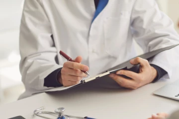 38 நோயாளர்களை பாலியல் துஷ்பிரயோகம் செய்த மருத்துவர்; பிரித்தானியாவில் சம்பவம்