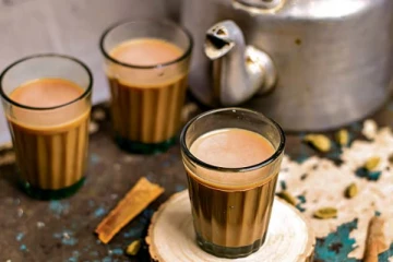 காலையில் டீ, காஃபி குடிப்பவரா நீங்கள்? இந்த புற்றுநோயே வராதாம்..