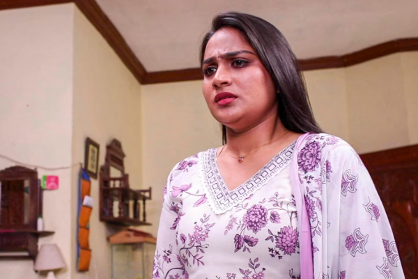 சிறகடிக்க ஆசை சீரியலில் அம்மாவாக நடிக்கும் விஜயாவின் உண்மையான குடும்ப புகைப்படம், இதோ | Siragadikka Aasai Serial Vijaya Real Family Photo