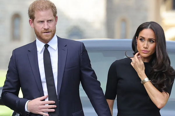 அடுத்தது நீங்கள்தான்... ஆண்ட்ரூ பட்டம் பறிப்பு தொடர்பில் ஹரி மேகனுக்கு எச்சரிக்கை | Prince Harry Meghan Title May Strip Next To Andrew அடுத்தது நீங்கள்தான்... ஆண்ட்ரூ பட்டம் பறிப்பு தொடர்பில் ஹரி மேகனுக்கு எச்சரிக்கை | Prince Harry Meghan Title May Strip Next To Andrew