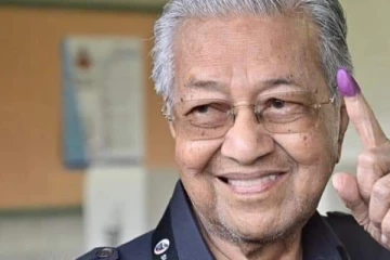 ලෝකයේ වයස්ගතම වත්මන් අගමැති ලෙස ගිනස් වාර්තාව තැබු හිටපු අගමැතිට දරුණු පරාජයක් - ඇප තැන්පත් මුදලත් අහිමි වෙයි..