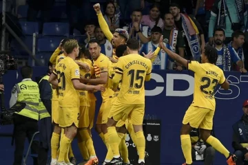 மெஸ்ஸி இல்லாமல் முதல்முறையாக சாம்பியன் பட்டத்தைக் கைப்பற்றிய பார்சிலோனா!