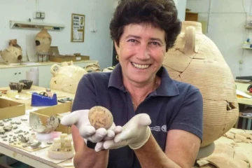 ஆயிரம் ஆண்டுகளுக்கு முந்தைய உடையாத  கோழி முட்டை; வியப்பை ஏற்படுத்திய கண்டுபிடிப்பு