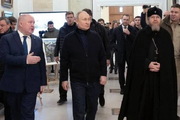 குற்றவாளி குற்றம் நடைபெற்ற இடத்திற்கு திரும்புவான்..!புடினின் மரியுபோல் பயணத்திற்கு உக்ரைன் பதிலடி