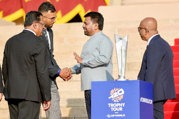 அநுர தலைமையில் ICC ரி20 உலகக்கிண்ணக் கோப்பை காட்சி சுற்றுப்பயணம் ஆரம்பம் | Icc T20 World Cup Trophy On Display In Sri Lanka