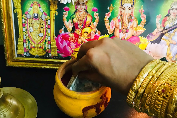 வெள்ளிக்கிழமையில் கல் உப்பு; உங்கள் வாழ்க்கையை மாற்றிவிடும் ! | So Good If You Buy Rock Salt On Friday Spiritual