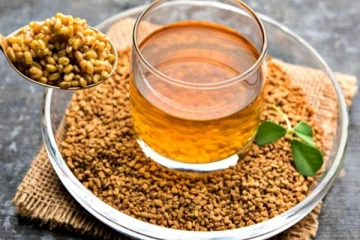 வெறும் வயிற்றில் வெந்தய நீர் குடிப்பதால் ஏராளம் நன்மைகள் ; ஆனால் இவர்கள் மட்டும் தொடவும் கூடாது!