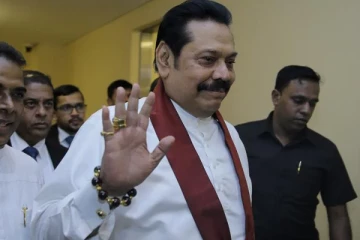 பதவிக்கு பை பை சொல்லும் மஹிந்த!