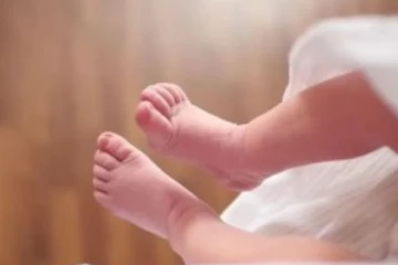 சளி மருந்து கொடுத்ததும் தூங்கிய 3 மாத குழந்தை... தூக்கத்திலேயே இறந்து போன பரிதாபம்