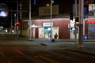 அச்சுறுத்தும் டெல்டா வைரஸ்: கடுமையான ஊரடங்கு நீட்டிப்பு