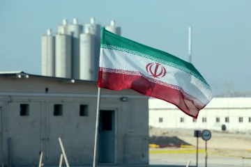 ට්‍රම්ප්ගේ සිහිනය සැබෑ වුණාද? ආයේ යුරේනියම් පිරිපහදුව සම්පූර්ණයෙන්ම නවත්වනවලු