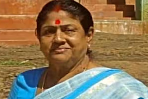 பிரபல நடிகை திடீர் மரணம்!.. மீண்டும் சோகத்தில் ஆழ்ந்த திரை உலகம் | V Vasantha Passed Away