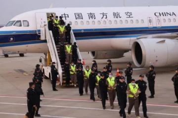 மியன்மாரிலிருந்து நாடு திரும்பிய 200 சீன மோசடி சந்தேக நபர்கள்