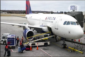 நடுவானில் கழன்று விழுந்த விமானத்தின் சக்கரம்: அதிர்ஷ்டவசமாக உயிர் தப்பிய பயணிகள்