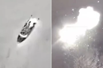 ரஷ்ய படகுகளை தவிடுபொடியாக்கிய உக்ரைன் ட்ரோன்! வீடியோ ஆதாரம்