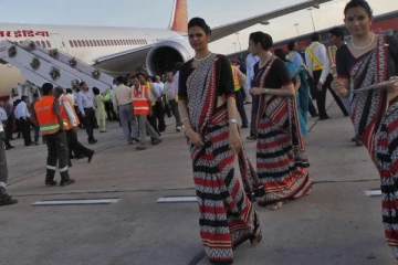 ஓரே நாளில் ஸ்தம்பித்த விமான சேவை; 78 விமானங்கள் ரத்து !