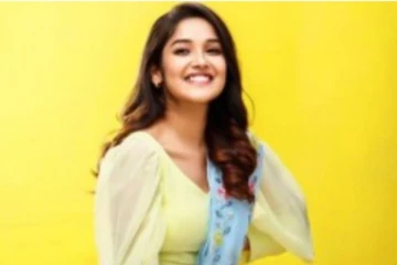 வெளியில் செல்ல பயப்பபடும் அஜித்தின் ரீல் மகள்...எதனால் தெரியுமா?