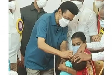 போலியோ சொட்டு மருந்து முகாமை முதலமைச்சர் மு.க.ஸ்டாலின் தொடங்கி வைத்தார்