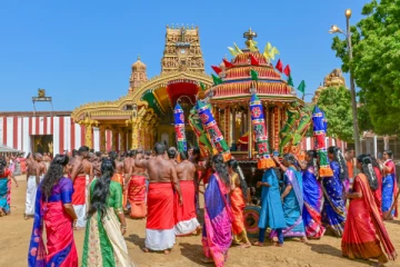 நாளை நல்லூர் கந்தனின் பெருந்திருவிழா; கோலாகலமாக எடுத்துவரப்பட்ட கொடிச்சீலை