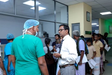 யாழ் ஆலயத் திருவிழாவில் அதிக வெளிச்சம்; நூற்றிற்கும் மேற்பட்டோர் வைத்தியசாலைகளில்
