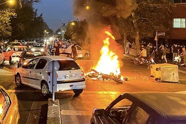 கால்பந்து போட்டியால் பிரான்ஸில் வெடித்த கலவரம்! | Riots Broke Out In France Due To A Football Match